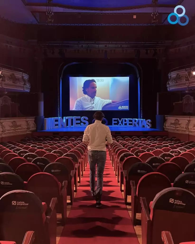 Víctor Küppers, Mentes Expertas