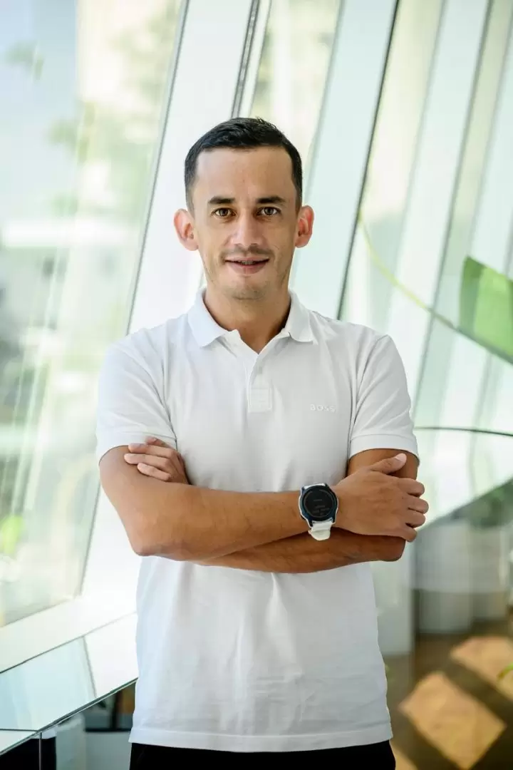Luis Linares, Gerente General de ueno bank