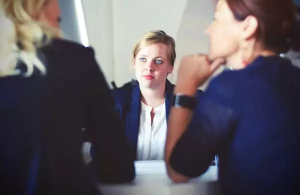 Tres "red flags" que se deben detectar en una entrevista de trabajo antes de aceptarlo