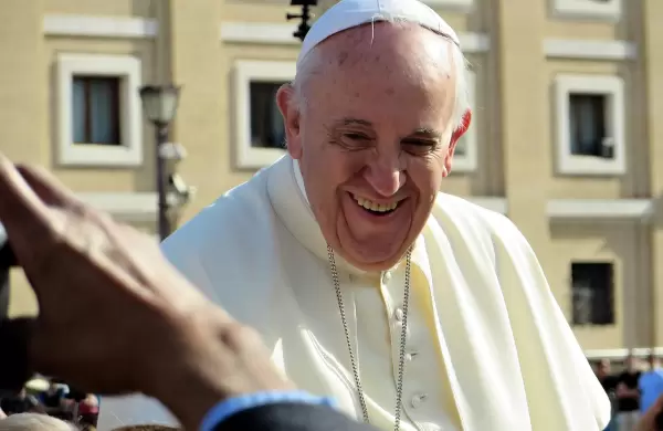 La herencia del papa Francisco asciende a US$ 100, un símbolo de austeridad en una Iglesia millonaria