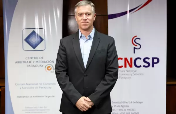 Ricardo Dos Santos asume la presidencia de la CNCSP y apuesta por una gestión de impacto institucional
