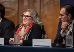 Ana Claudia de los Heros asumió como vicepresidenta del BCU y prometió "mirada de mujer" para "defender a los más vulnerables"