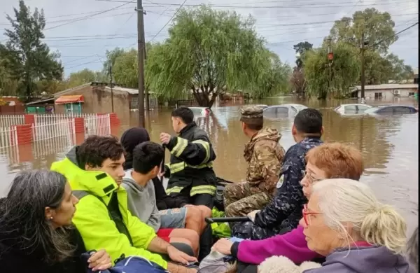 Temporal histórico en Zárate y Campana: llovió todo el caudal previsto para mayo, hay más de 1000 evacuados y rutas cortadas