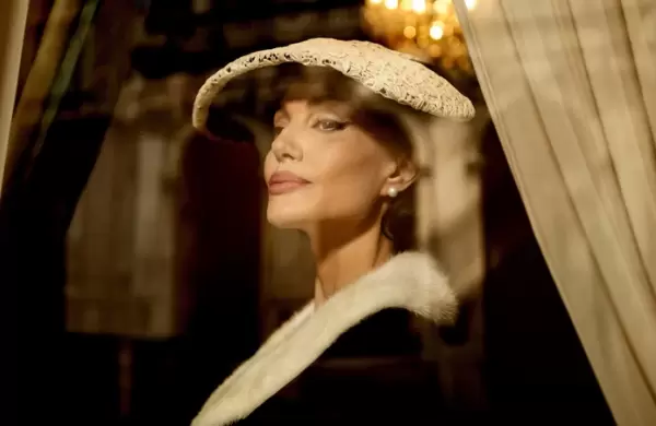 Qué ver: María Callas y Parthenope, la belleza como culto a lo largo de dos vidas