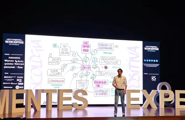 En una charla magistral, Víctor Küppers enseñó a Paraguay a vivir en positivo y con actitud