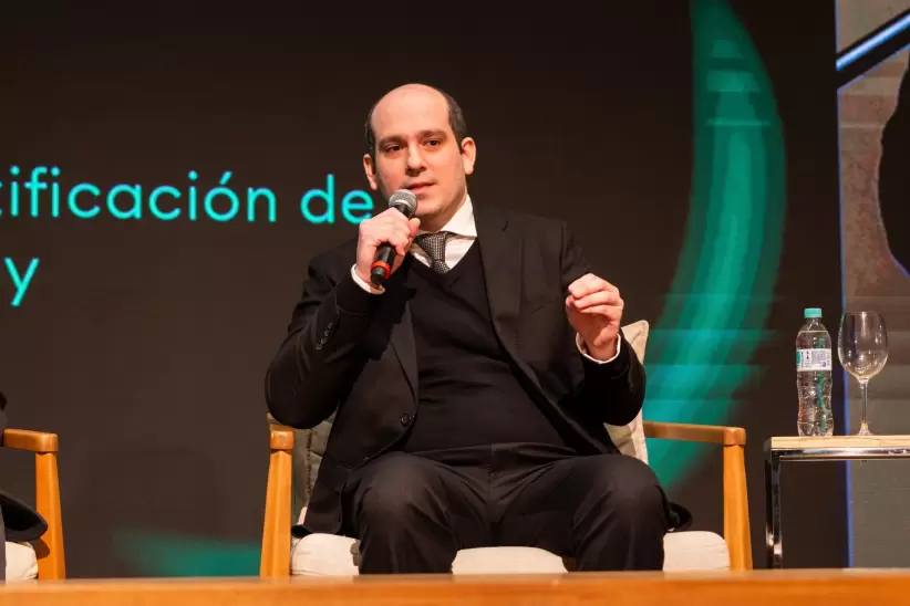 Msc. Q.F. Jorge Iliou Silvero, Director de la Dirección Nacional de Vigilancia Sanitaria (Dinavisa)