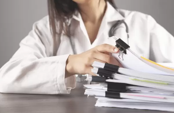 Instituciones de salud apuntan a mayor eficiencia, transparencia y formalización del sistema sanitario