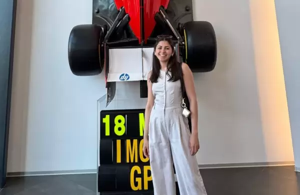 El viaje de Tamara Baruja: de la FIUNA a la University College London, y ahora trabaja en el área tecnológica de Chanel
