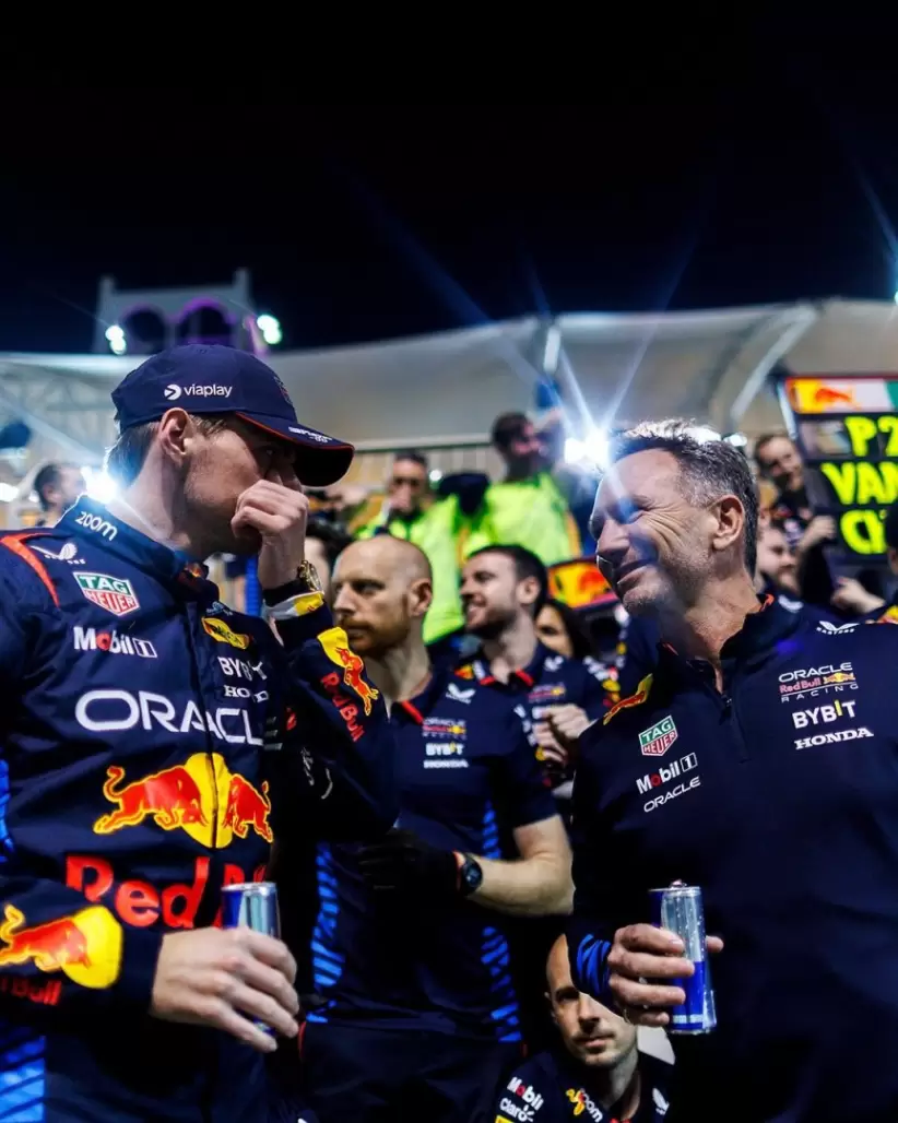 Max Verstappen junto Christian Horner