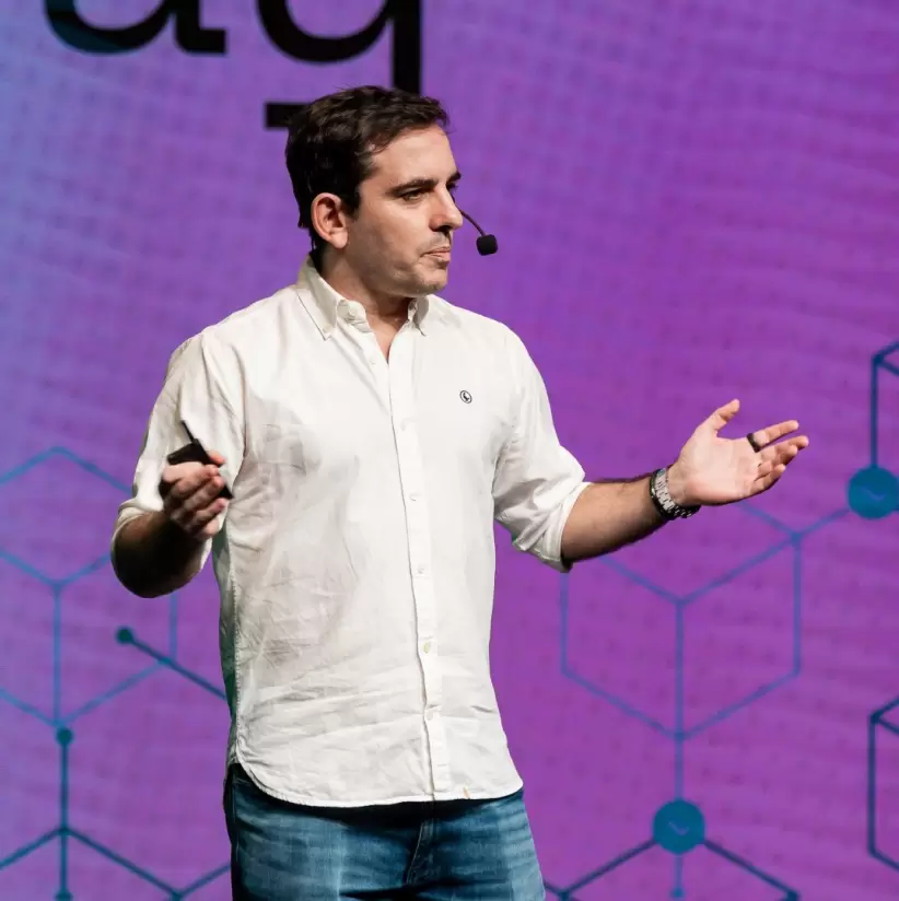 Juan Fantoni, Cofundador y CCO de Pomelo