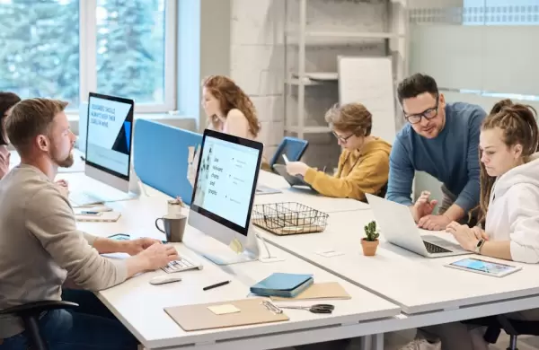 Liderar sin ser líder: las estrategias que te ayudarán a influir, crecer y destacarte en cualquier empresa