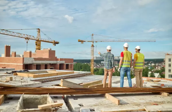 Construcción crece casi 5%, pero se proyecta un cierre moderado al 2025