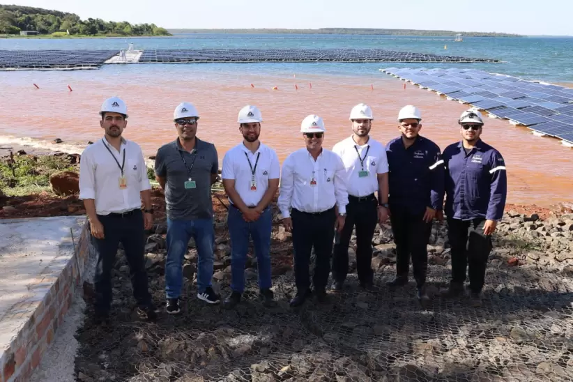 Planta solar flotante