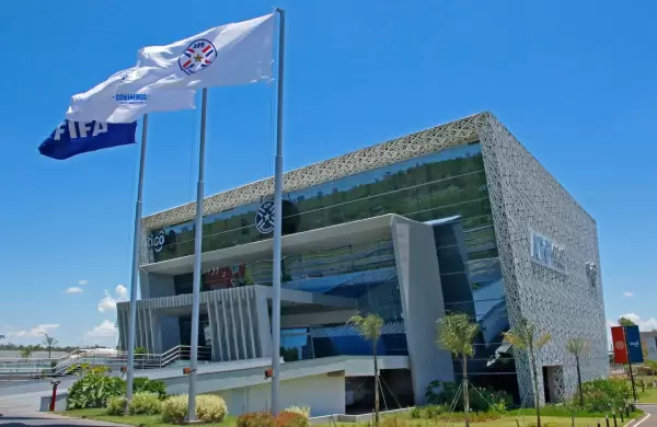 APF lanzará "Casas Albirrojas": tres espacios donde los paraguayos vivirán el sueño mundialista junto a la selección