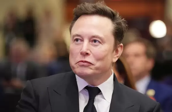 Elon Musk, a un paso de convertirse en "billonario"