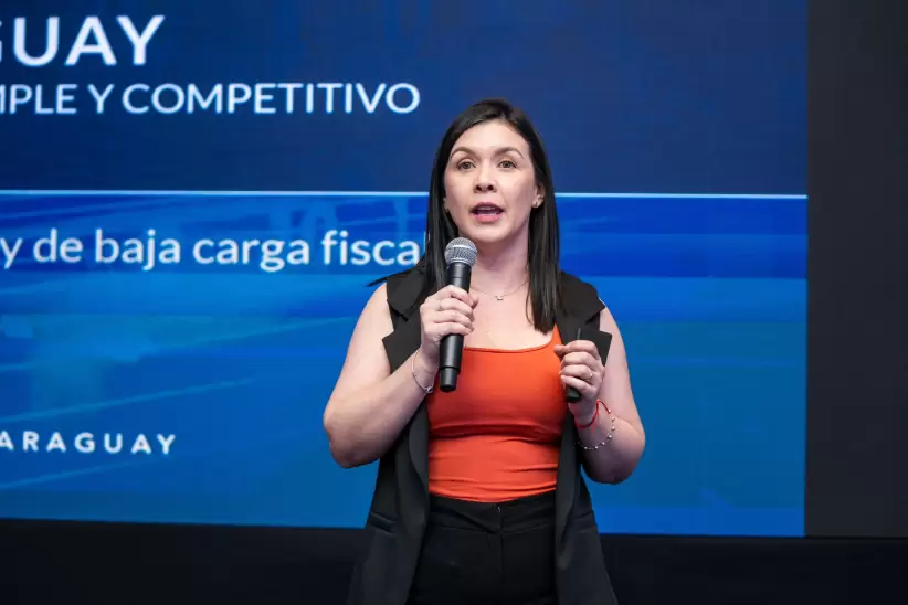 Abogada tributarista María Julia Méndez Benítez