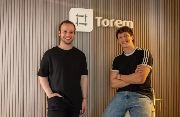 Startup uruguaya desarrolló agente de IA que vende y resuelve consultas: en tres meses uno de sus clientes logró vender más de $10 millones