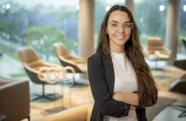 Creció entre viñedos y una historia familiar la impulsó a crear una startup biotecnológica para revolucionar el agro