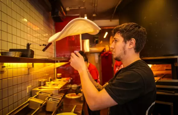 El gusto y la devoción por la pizza llevada a la precisión de los datos: así entiende la cocina Julián Fernández de Pizza Data
