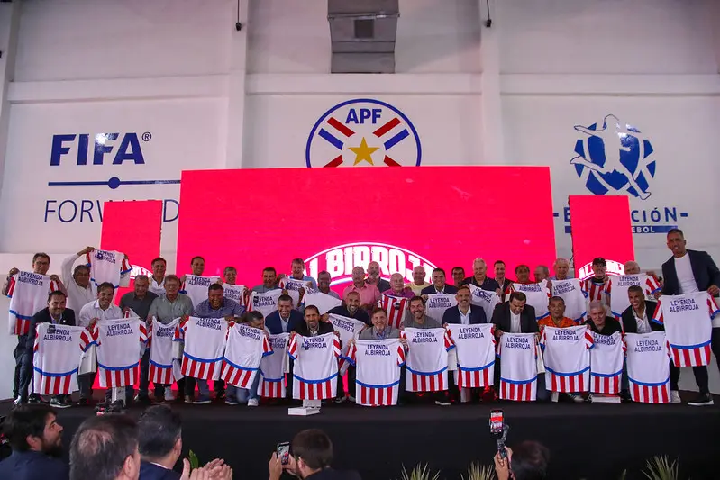 Homenaje a las leyendas de la Albirroja