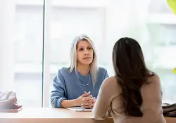 Cinco estrategias para gestionar con confianza los comentarios negativos