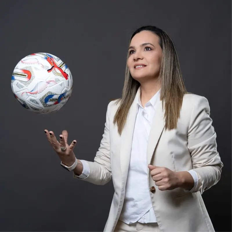 Silvia Caballero, Gerente Comercial y de Marketing de la APF | Fotografía: LinkedIn de la entrevistada