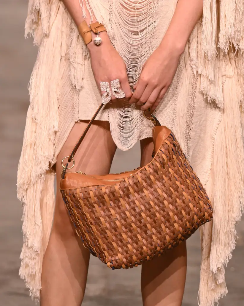 Los bolsos son de la diseñadora Maura Martí.