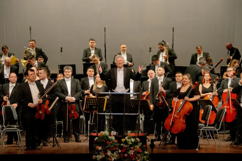 Luis Szarán y su orquesta