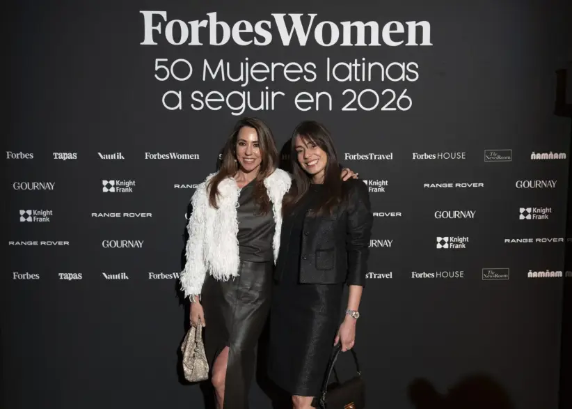 Lorena Pérez-Jácome, coleccionista y experta en arte con la paraguaya Cristina Arana, productora y directora de cortos. Fuente Forbes España.