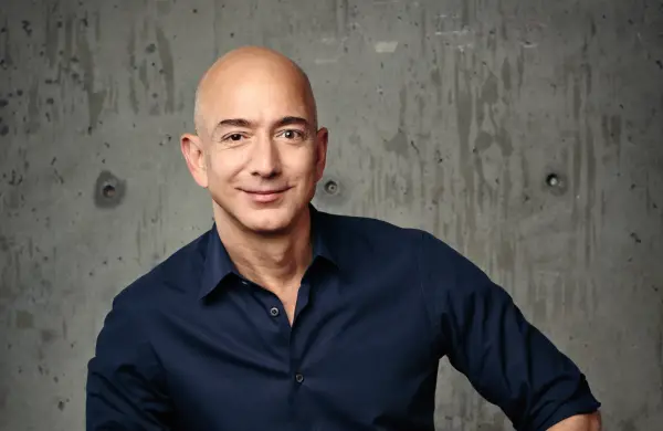 La regla del 70 % de Jeff Bezos: el método que usan los líderes para decidir mejor sin esperar demasiado