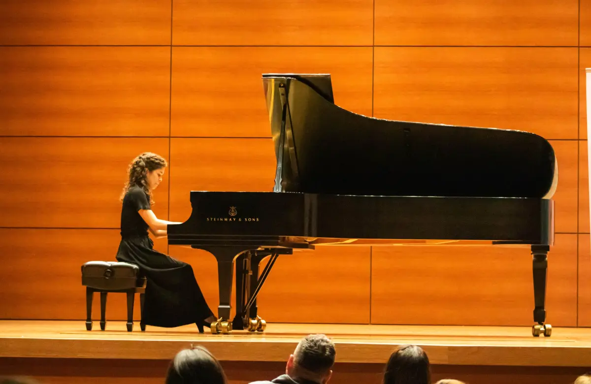 El camino de una joven pianista paraguaya hacia los grandes escenarios europeos