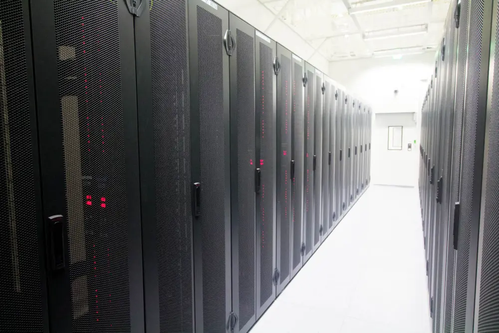 Centro de datos - SE PUEDE USAR - (Foto: Cloudwatt, CC BY-SA 3.0, via Wikimedia Commons)