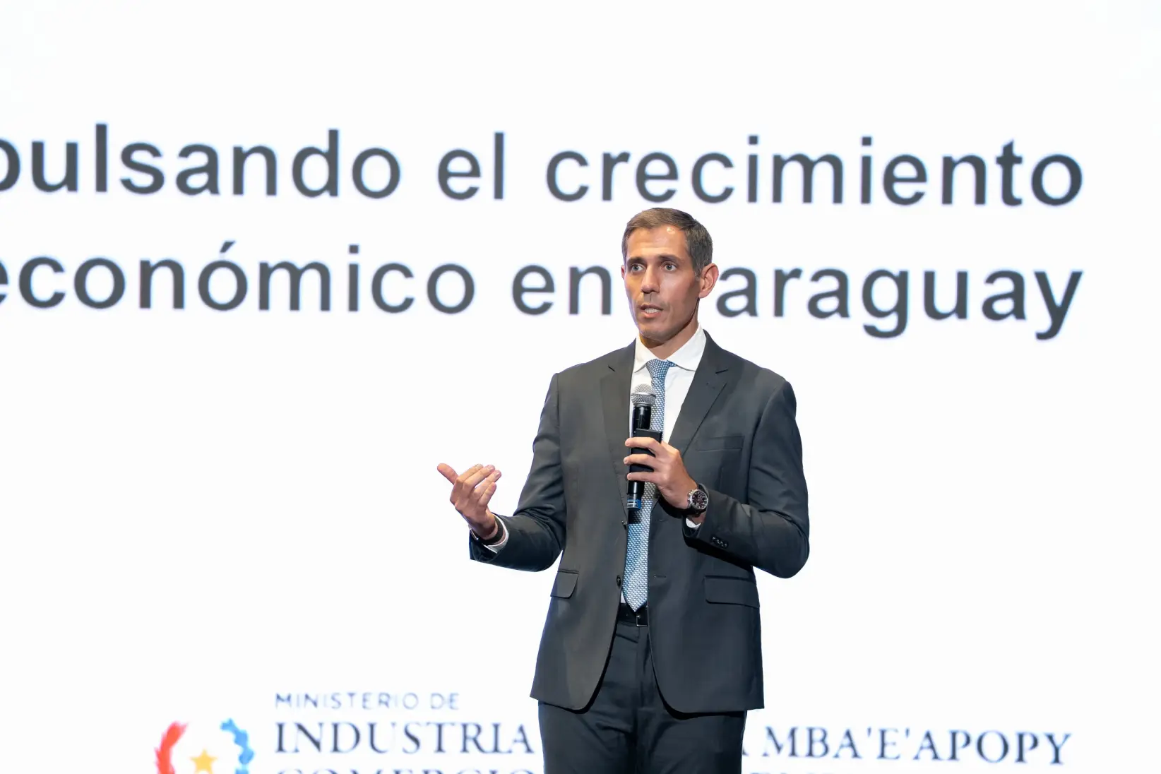Marco Riquelme, Ministro de Industria y Comercio. Fuente: Forbes.