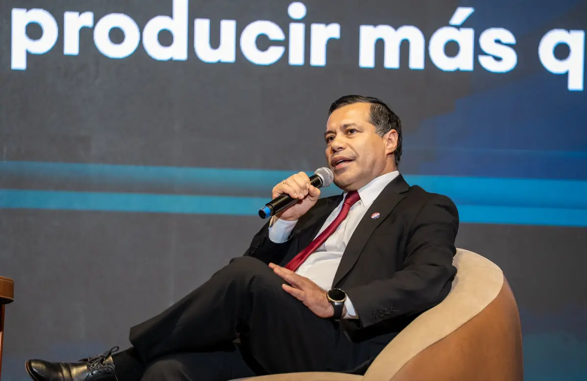 ANDE proyecta su plan a 2043, apostando por la ventaja energética nacional