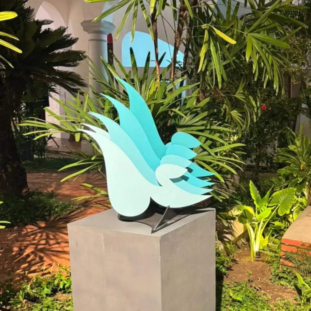 Escultura de Roque Ardissone para la muestra Simbiosis.