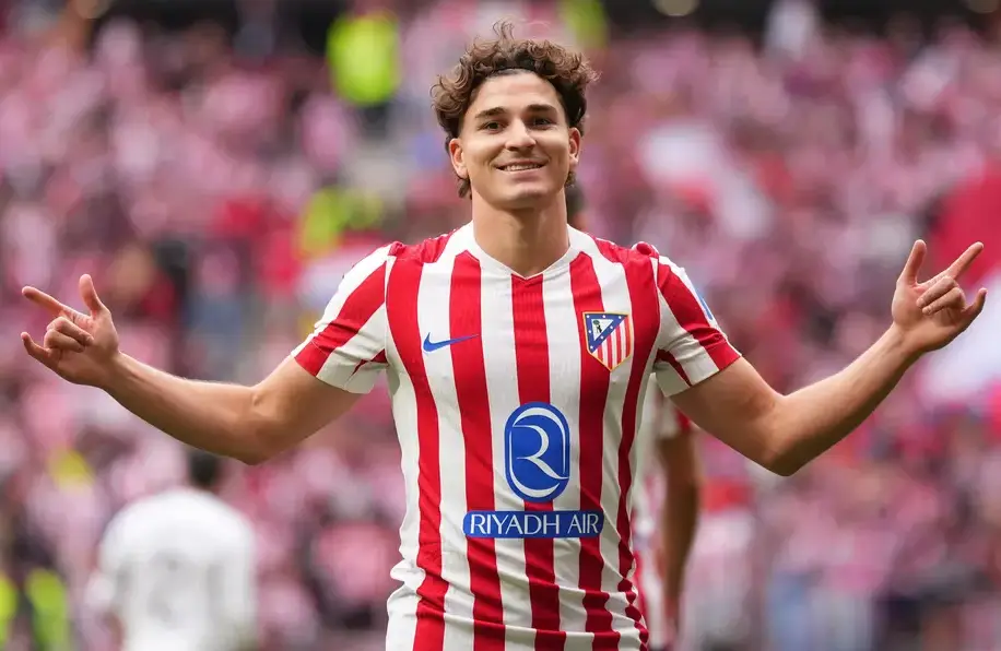 Julián Álvarez en la elite: antes del Mundial, Barcelona quiere llevarse al argentino por 100 millones de euros