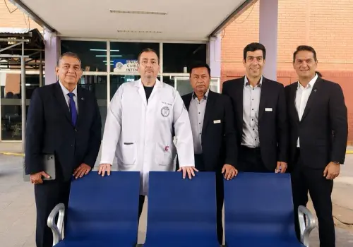 Quimfa lidera iniciativa para transformar las salas de espera del Hospital de Clínicas