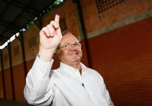 Camilo Pérez es elegido candidato oficial de su partido y se prepara para enfrentar los próximos comicios por Asunción