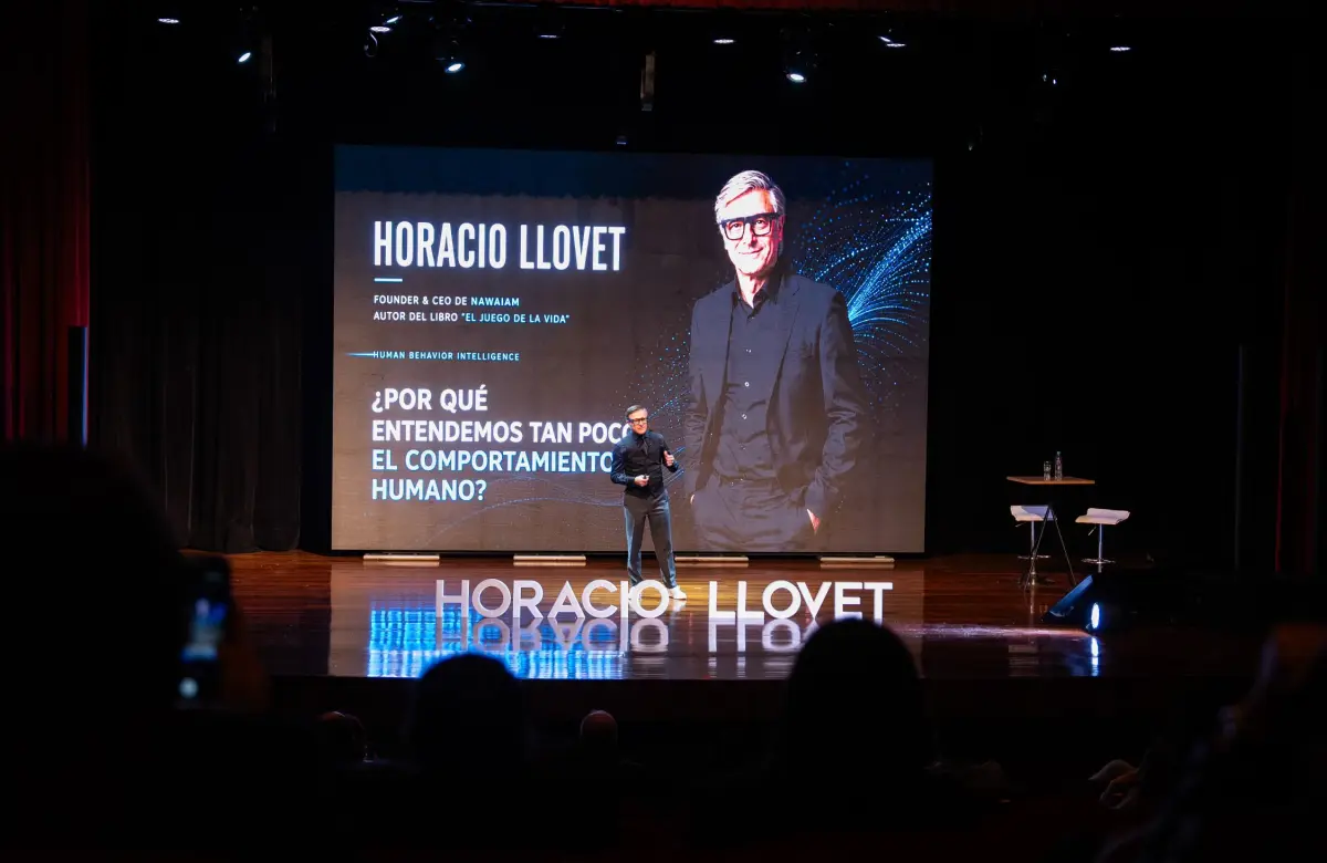 "La IA será la usina de mayor generación de empleo de la historia del mundo", afirmó Horacio Llovet