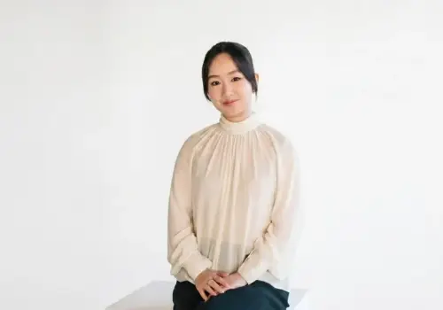 La emprendedora de 22 años que levantó US$ 11,6 millones para llevar la salud femenina a una pulsera