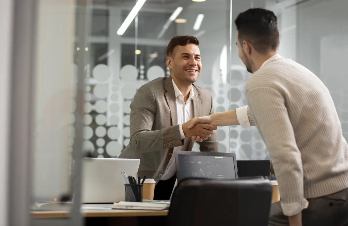 Clientes felices, vínculos reales