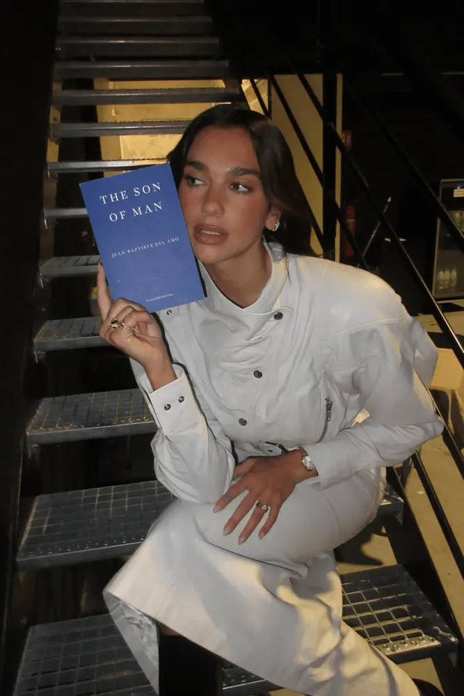 The son of man. FOTO: WEB DE SERVIDE95 BOOK CLUB