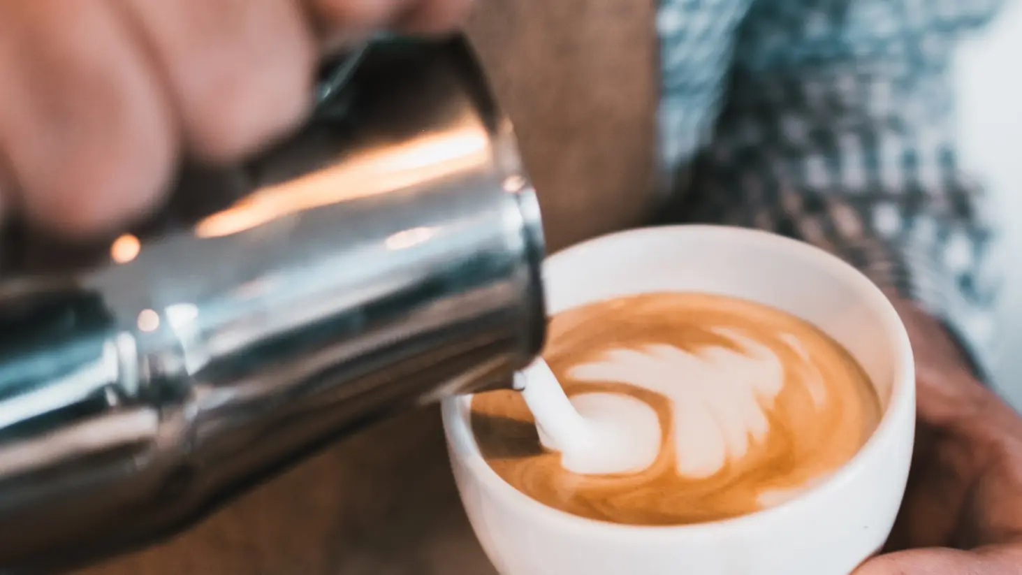 El café es la segunda bebida más consumida del mundo después del agua. FOTO: MAGNIFIC